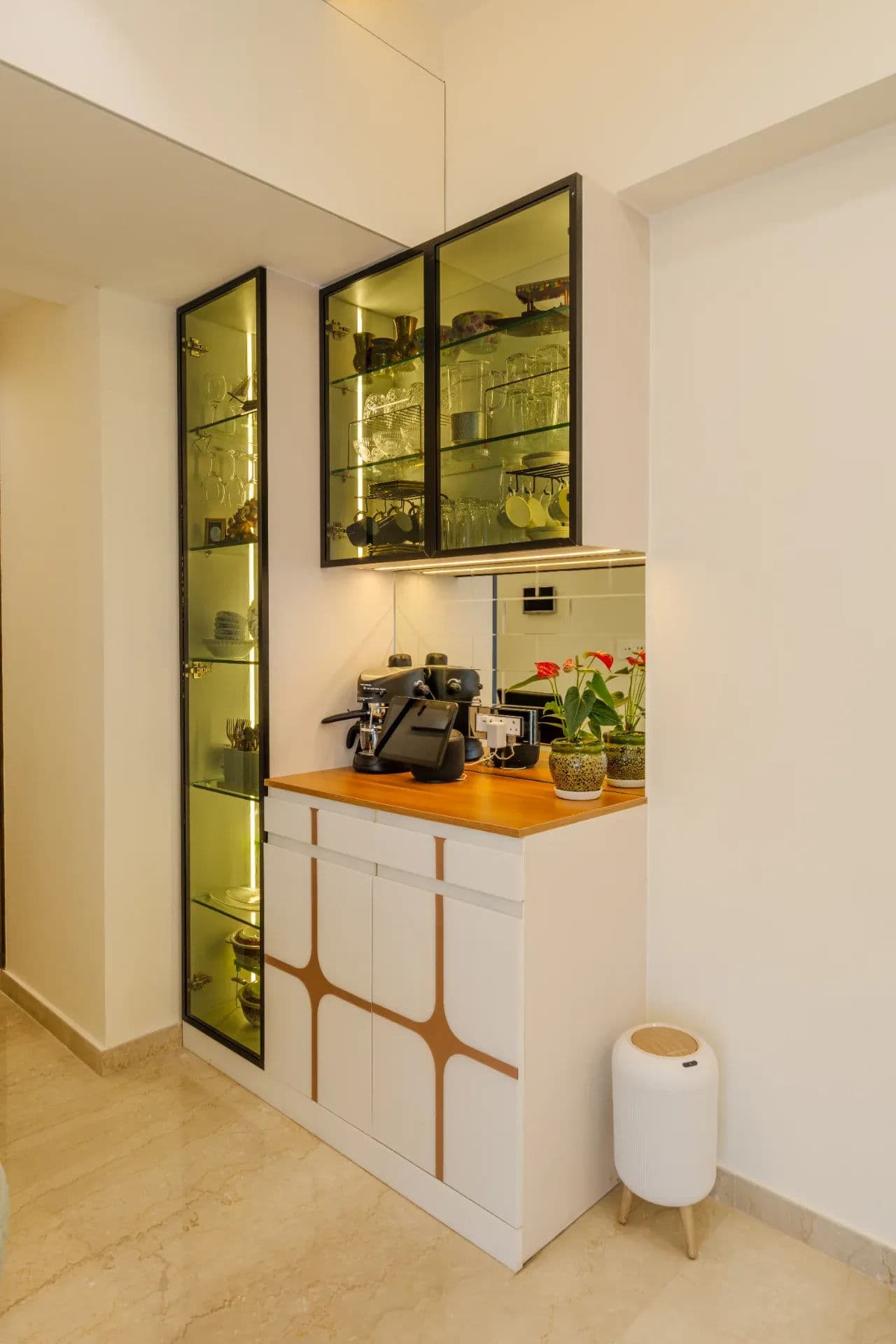 MS. Ankita Pardesi Crockery Unit