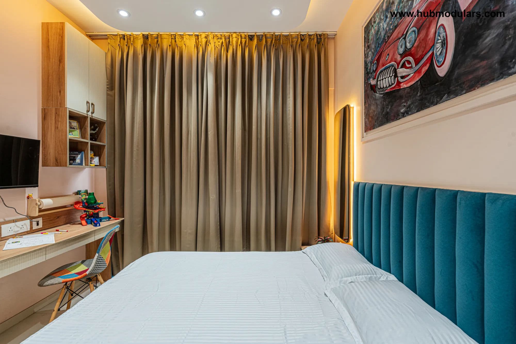 MR. Harsharan Singh Bedroom