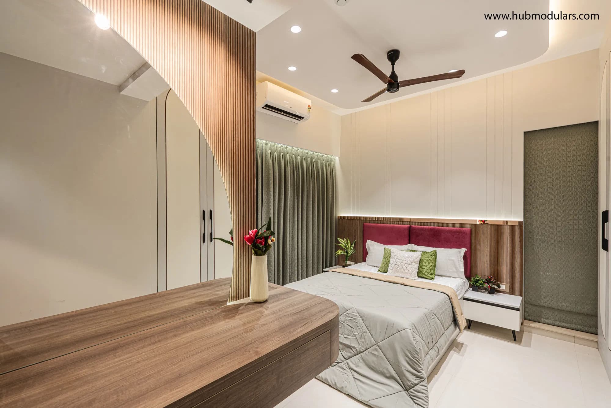 Mr. Rajesh Ravindranathan Master Bedroom